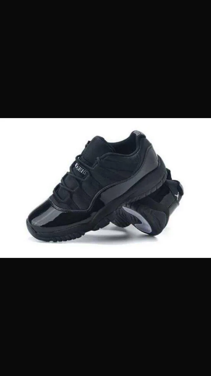 Air Jordan 11 Low Retro