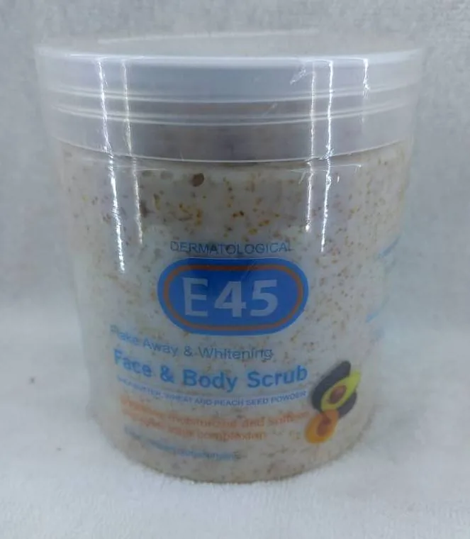 DERMATOLOGY E45 Face & Body Scrub 520gr