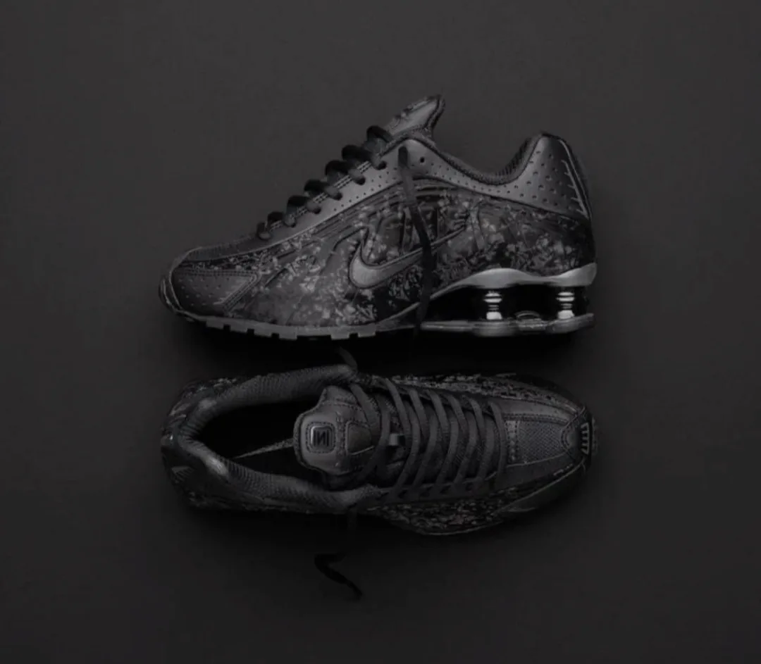 Nike Shox R4 "Black Floral"