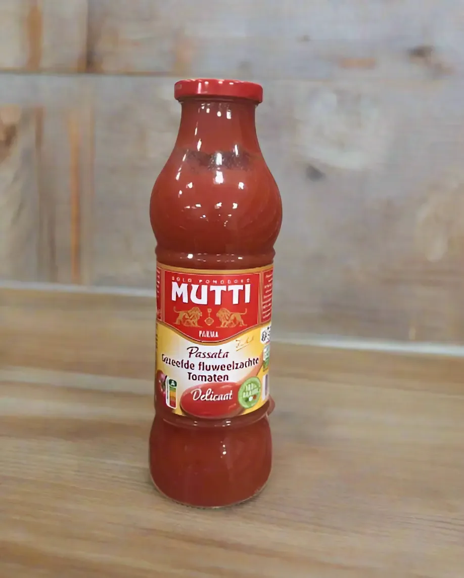 Mutti Tomato Passata Sauce 700ml