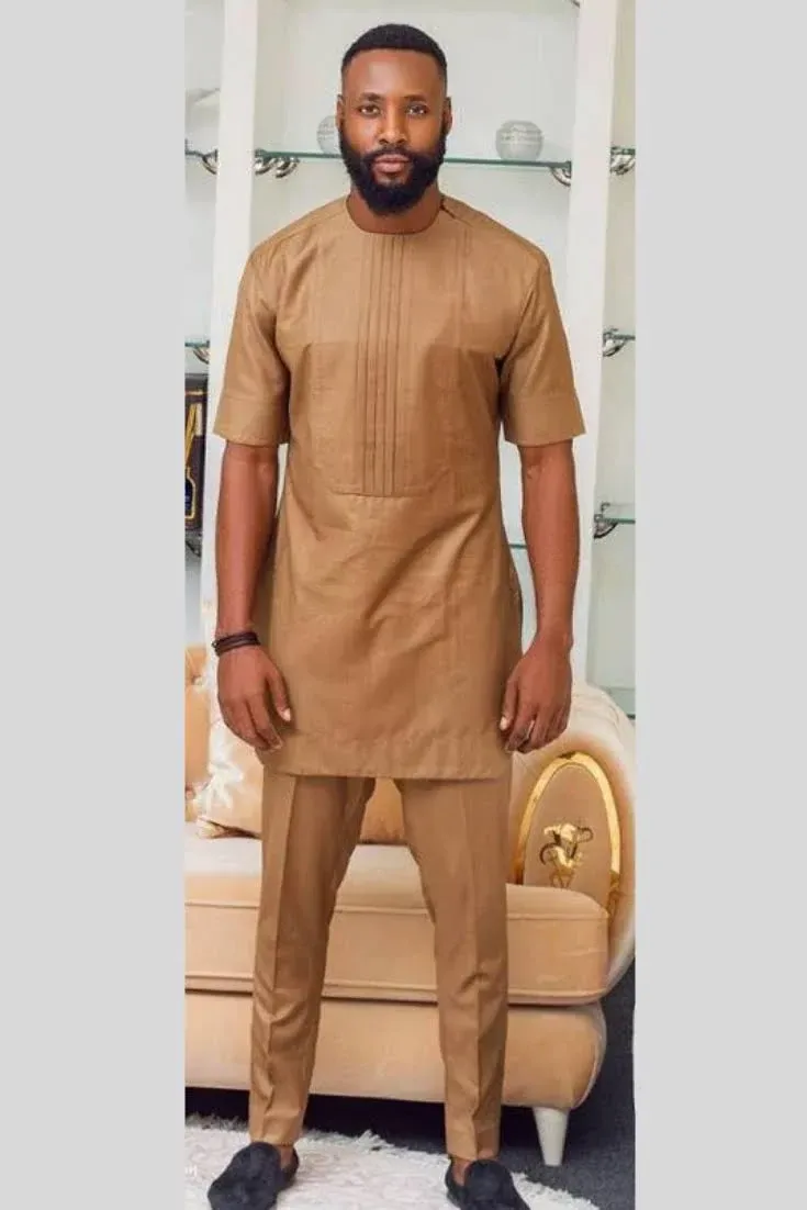 Traditional Elegant Men Suit