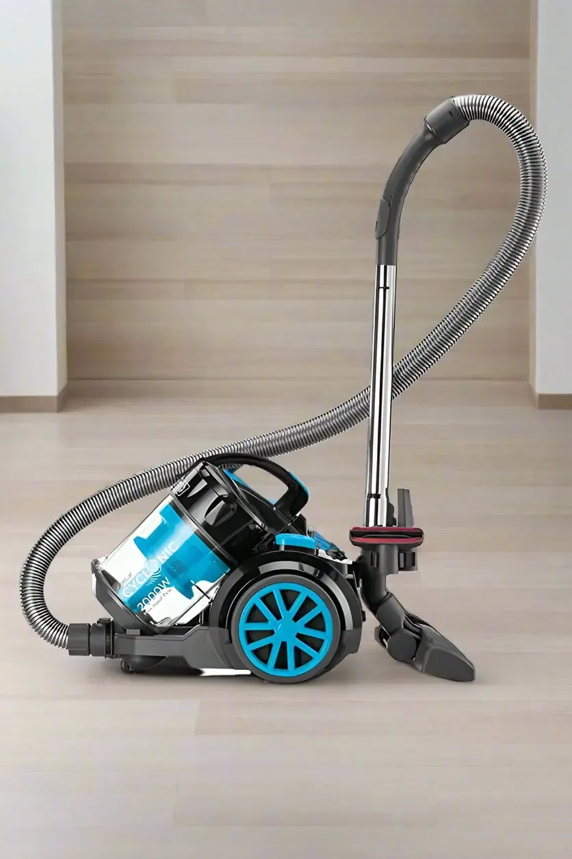 Black& Decker  2000W Bagless Vacuum Cleaner