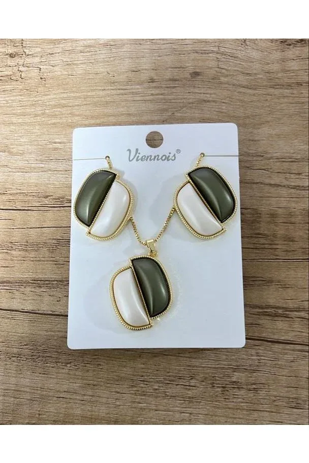 Viennois Two-Tone Resin Bead Pendant Necklace & Earrings Set