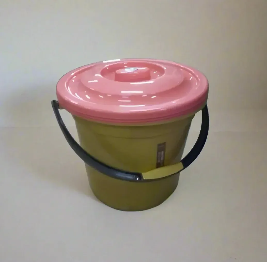 Plastic Bucket with Lid