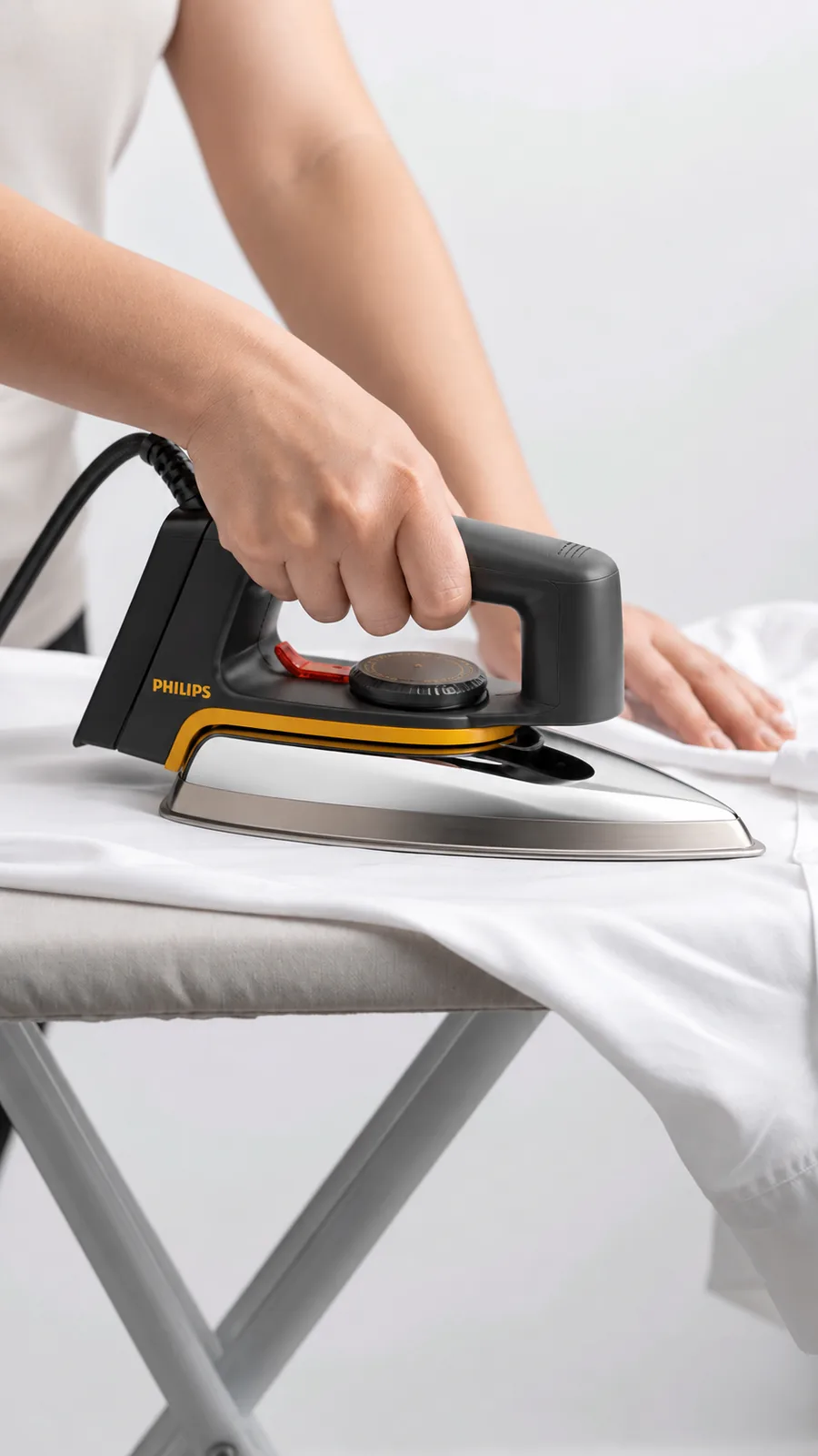 Philips HD1172 Dry Iron – Fast & Efficient Non-Stick Soleplate