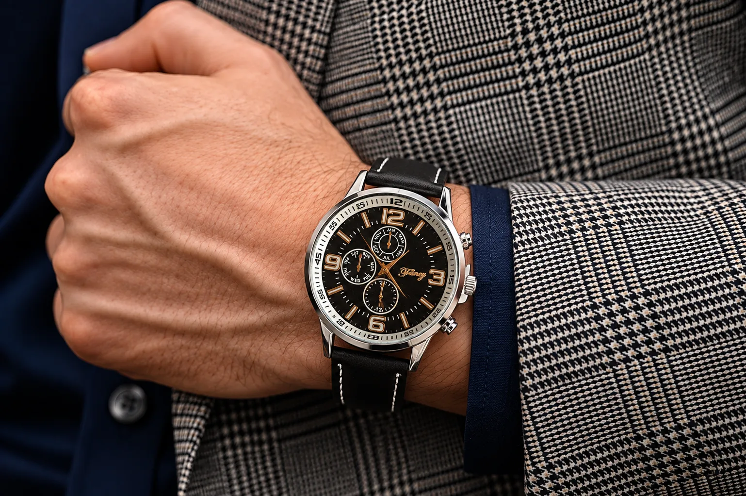Fancy Classic Men's Luxury Chronograph Watch – Black & Gold Dial